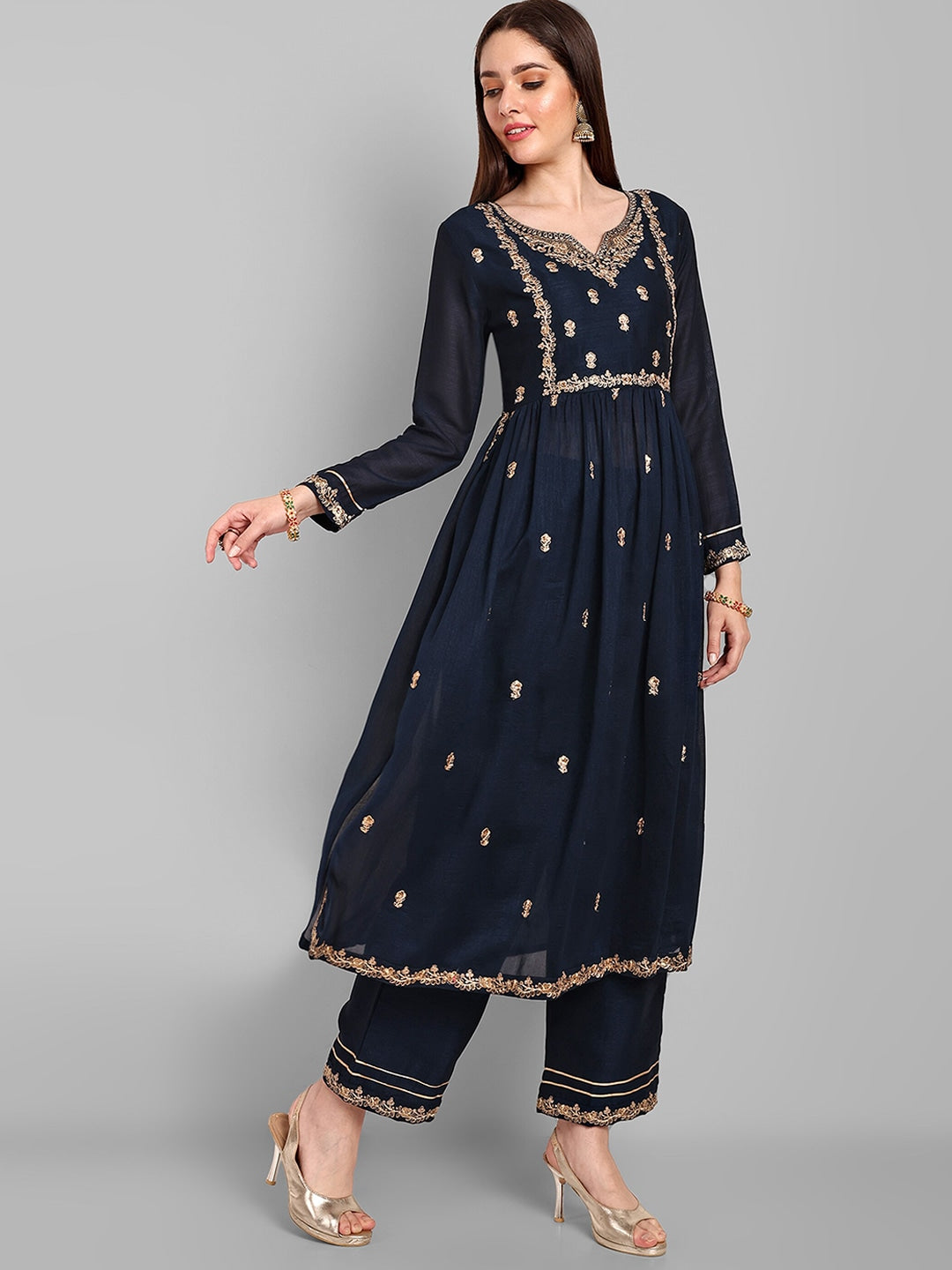 Women Floral Embroidered Regular Thread Work A-Line Kurta With Trousers